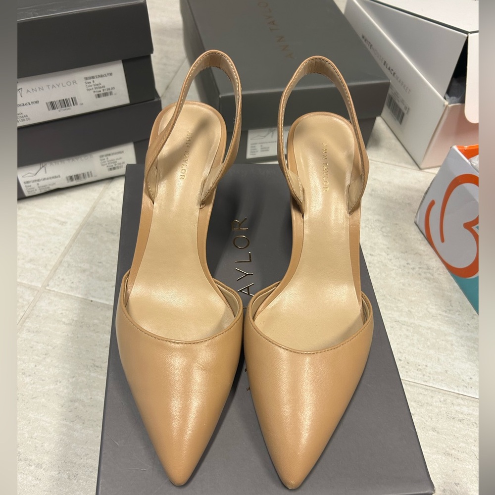Ann Taylor pump heel tan